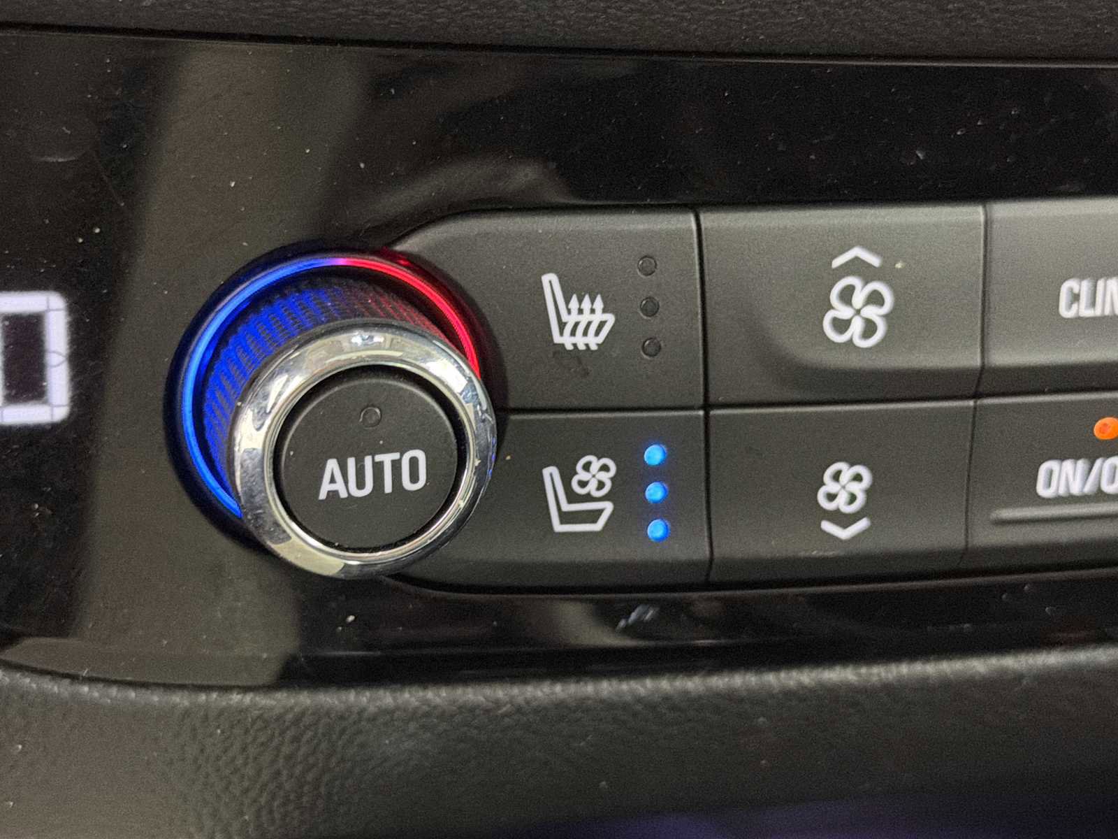 Certified 2023 Buick Enclave Premium w/ Experience Buick Package AWD/4WD image 31