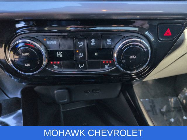 Used 2024 Chevrolet Trax ACTIV w/ Sunroof Package FWD image 18
