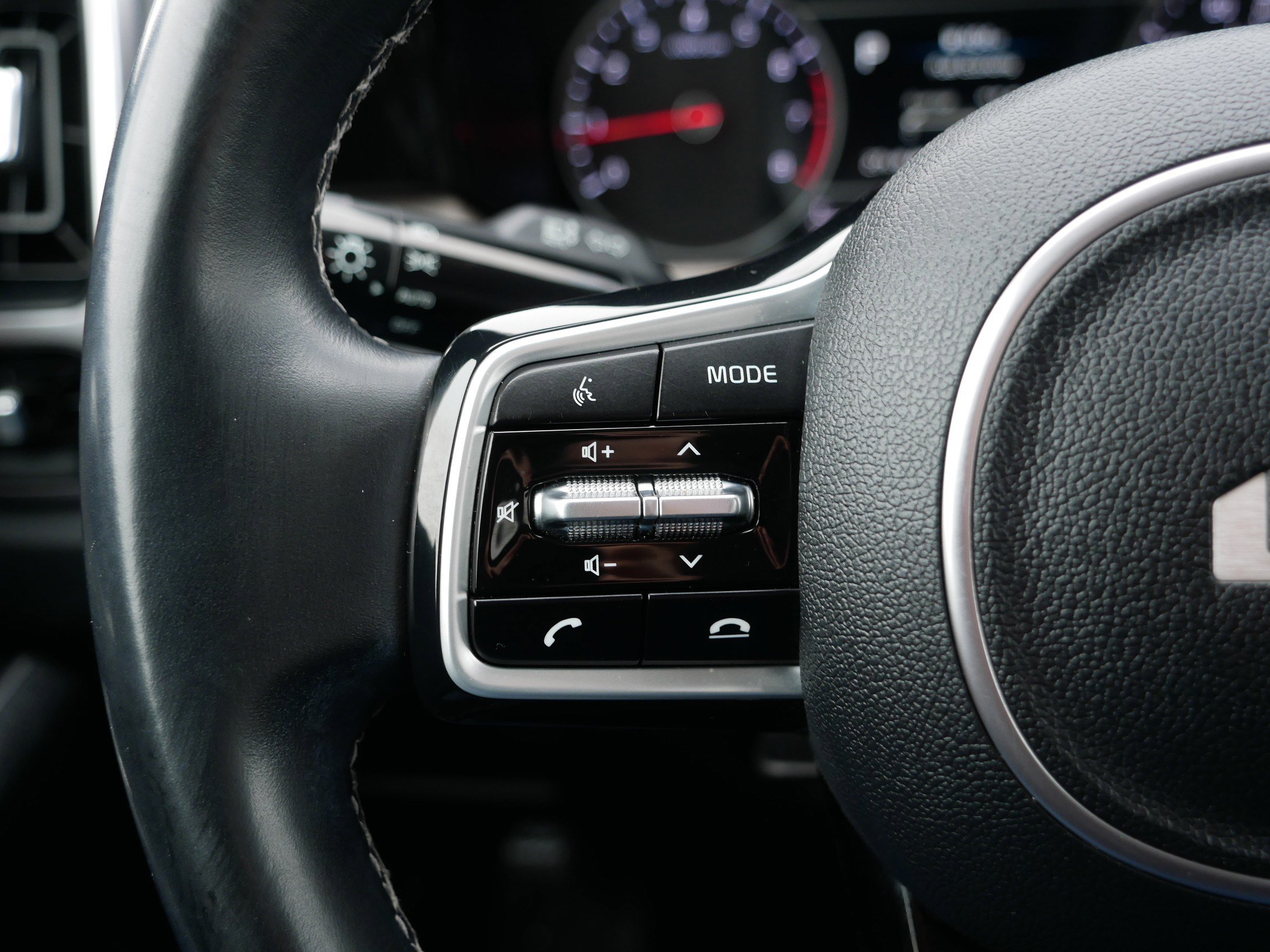 Certified 2022 Kia Sorento S image 31