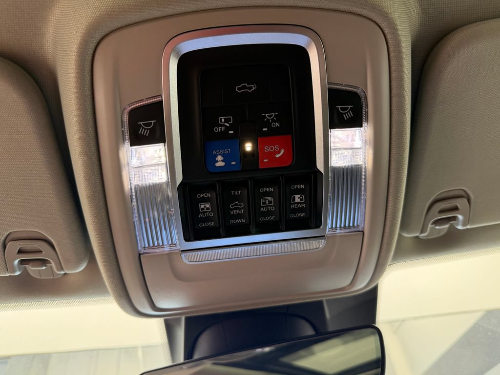 Certified 2022 RAM 1500 Laramie AWD/4WD image 33