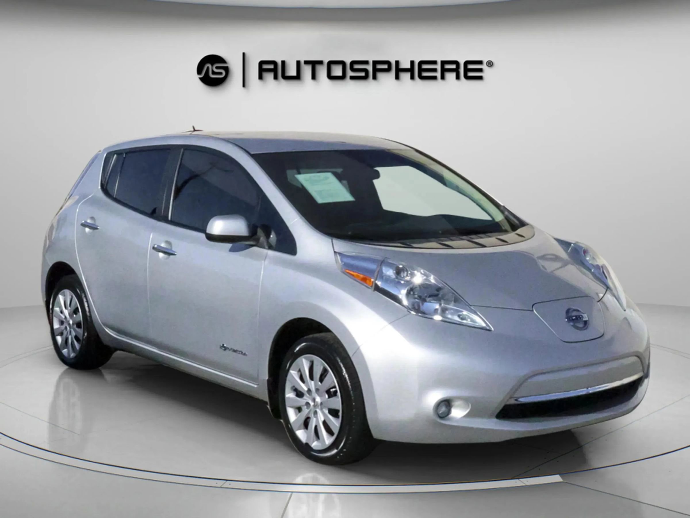 Used 2015 Nissan Leaf S image 12