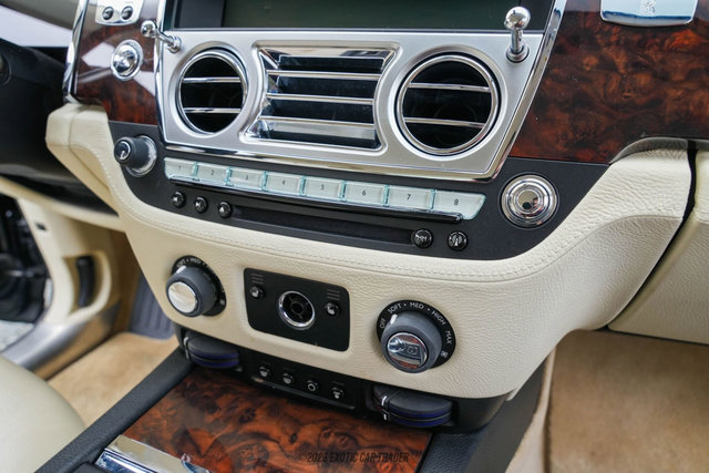 Used 2011 Rolls-Royce Ghost image 43