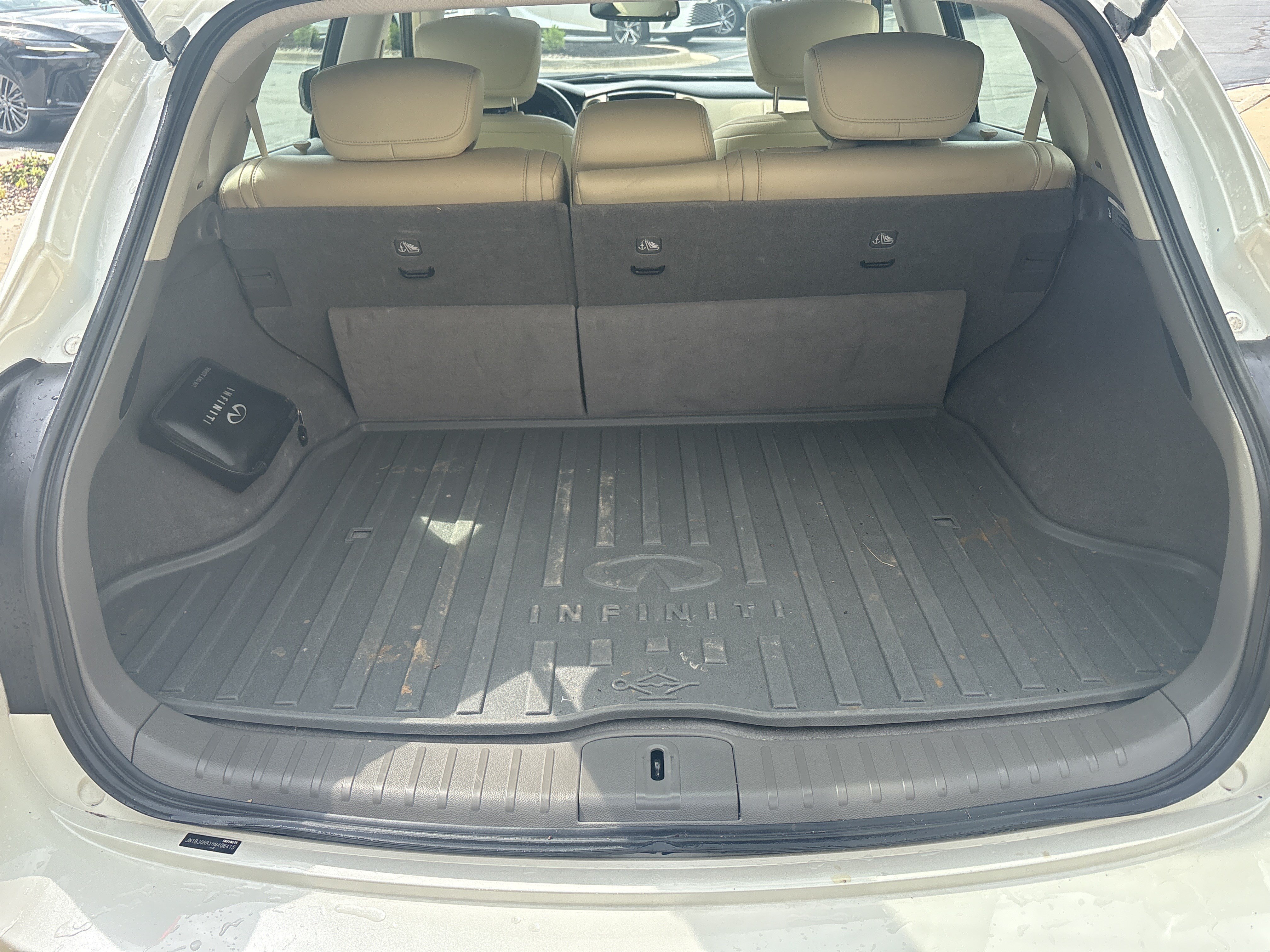 Used 2017 INFINITI QX50 AWD w/ Premium Plus Package image 32