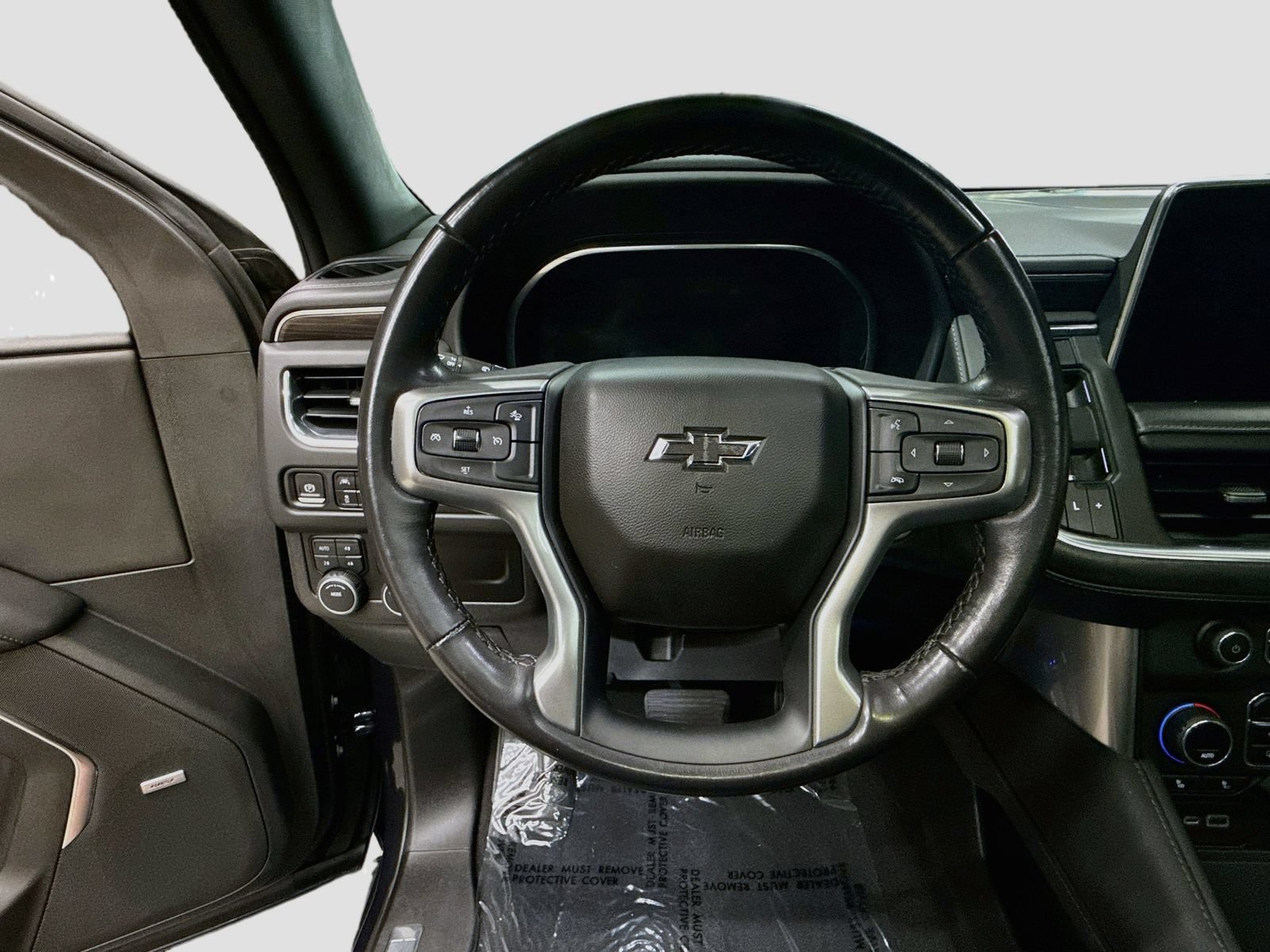 Used 2023 Chevrolet Tahoe Z71 AWD/4WD image 13