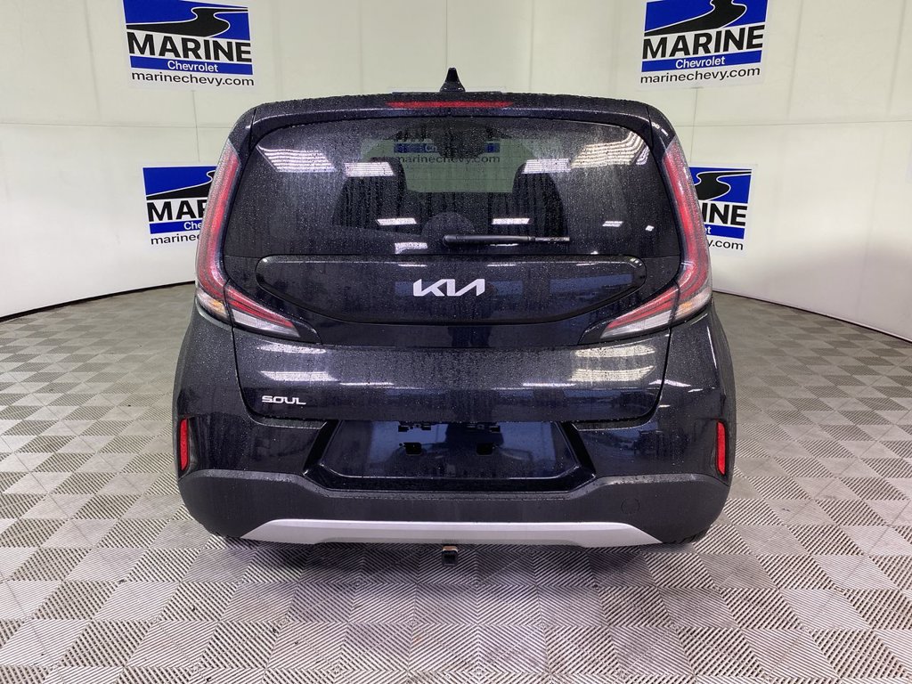 Used 2024 Kia Soul LX FWD image 17