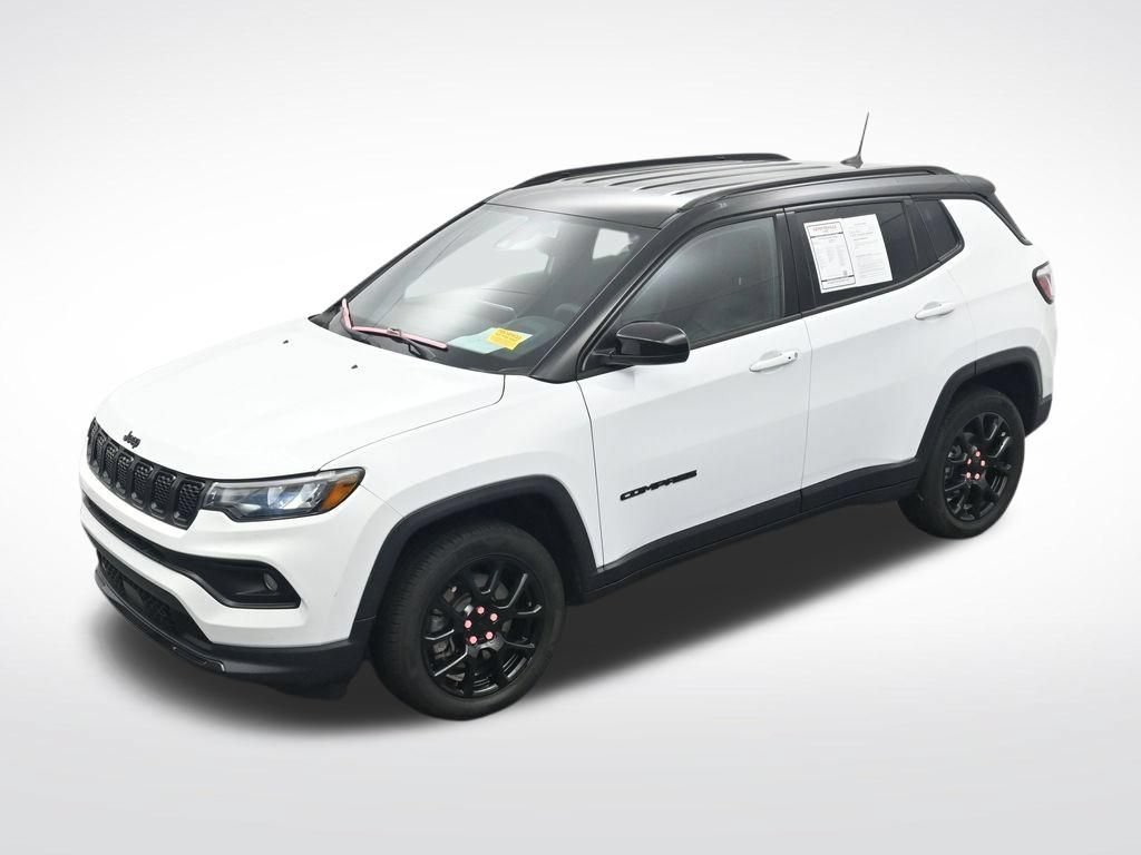 Used 2023 Jeep Compass Latitude AWD/4WD image 21