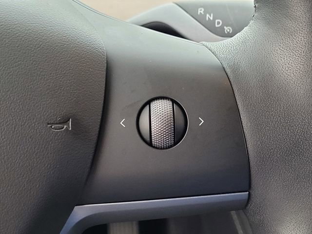 Used 2021 Tesla Model 3 Standard Range Plus image 25