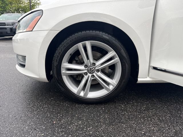 Used 2014 Volkswagen Passat TDI SEL Premium FWD image 27