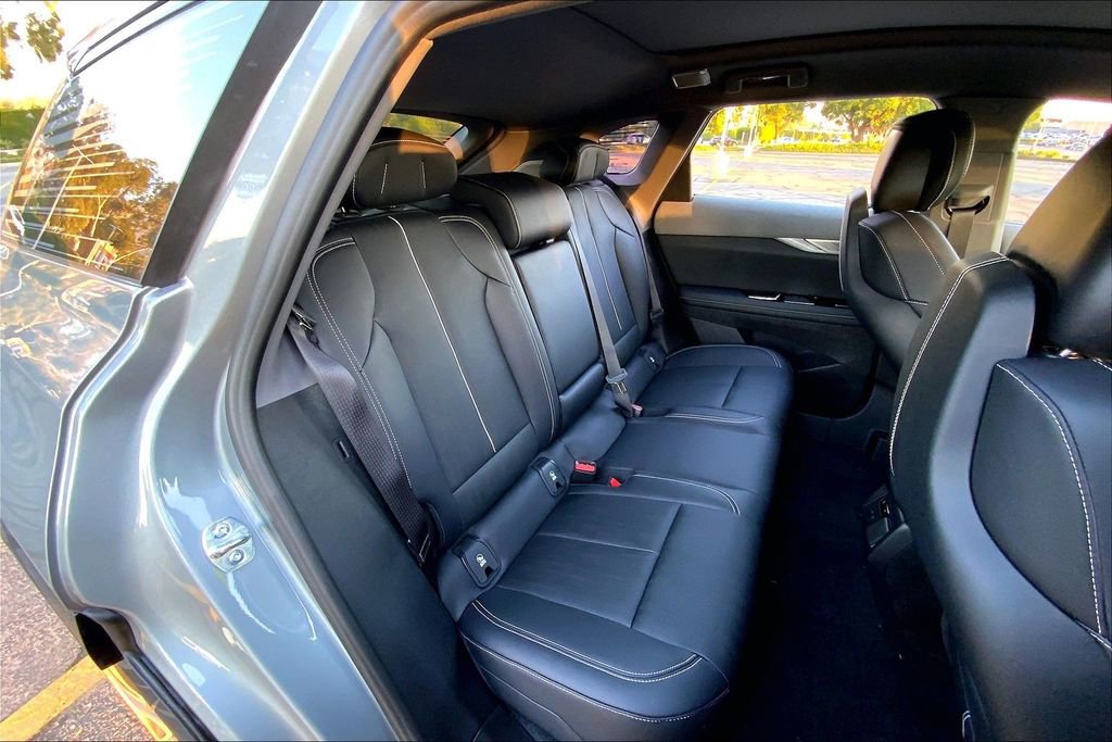 New 2026 Cadillac Optiq Sport 2 image 29