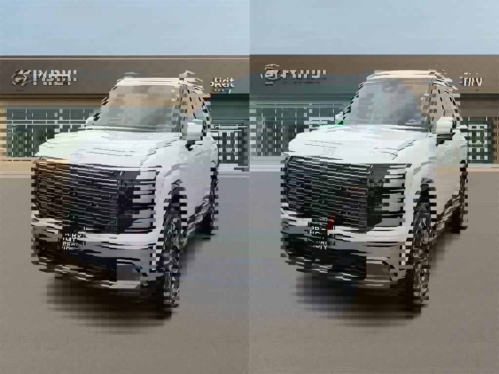 Used 2026 Hyundai Palisade Limited image 1