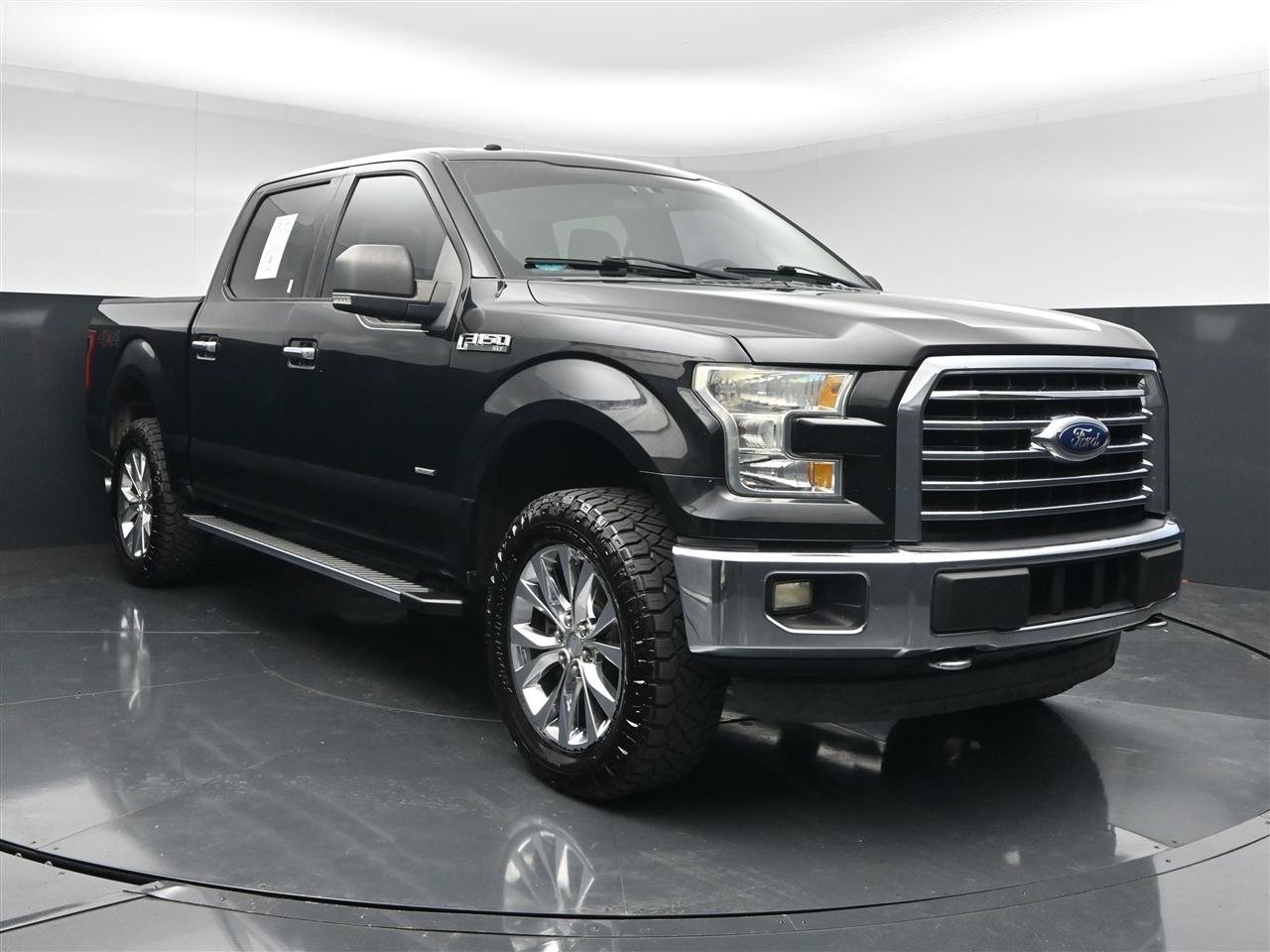 Used 2015 Ford F150 XLT w/ Equipment Group 302A Luxury AWD/4WD image 3