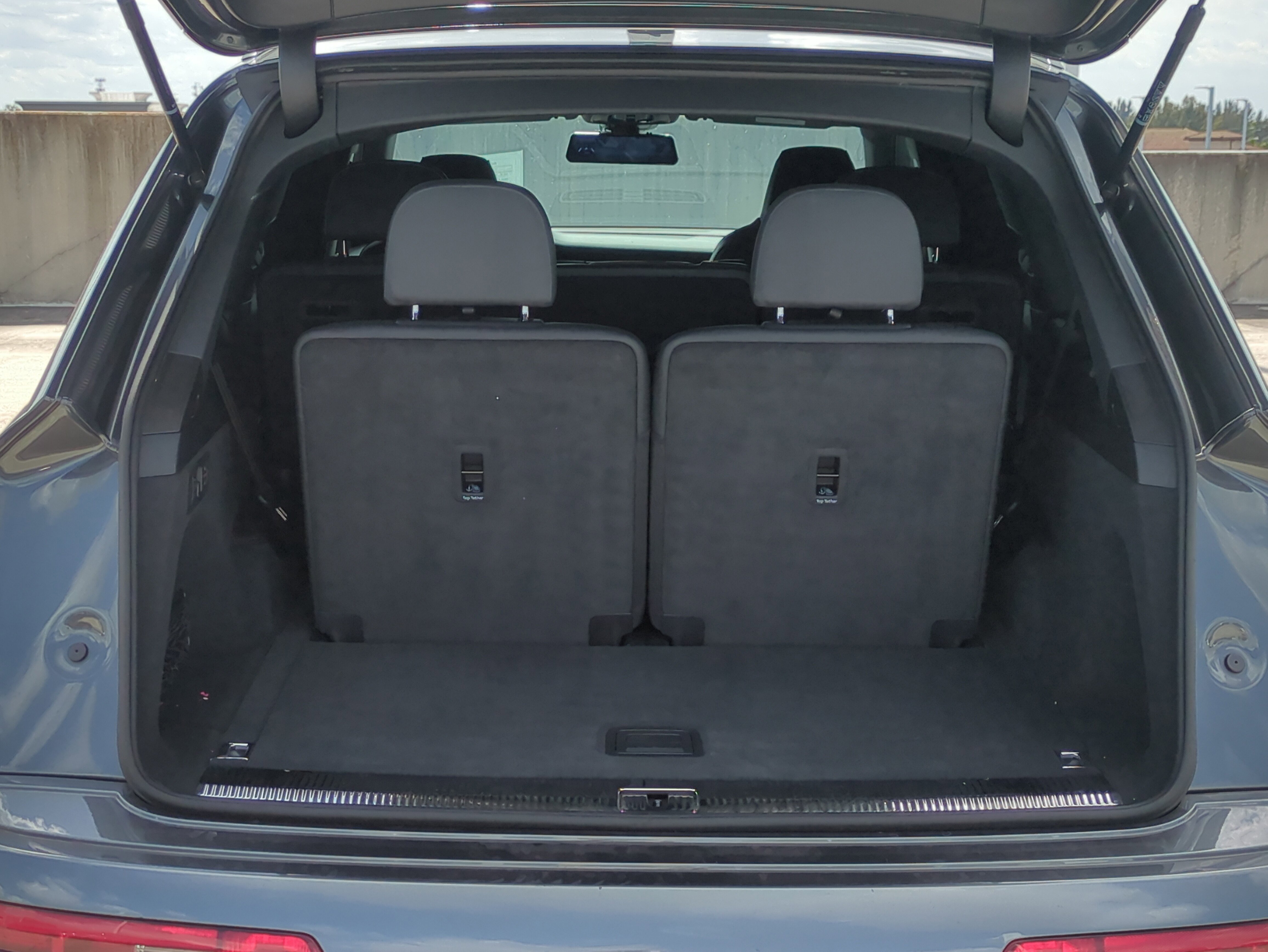 Used 2025 Audi SQ7 Premium Plus w/ Executive Package image 13