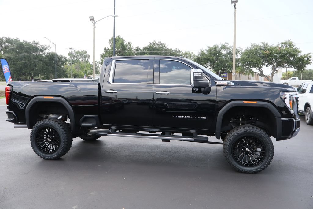 Used 2025 GMC Sierra 2500 Denali w/ Denali Reserve Package AWD/4WD image 10