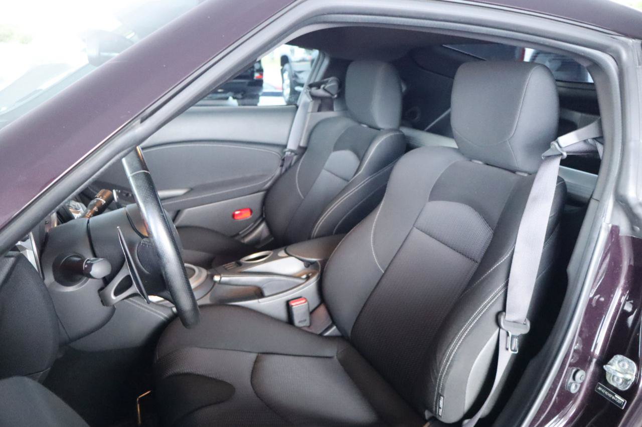 Used 2015 Nissan 370Z Coupe RWD image 16