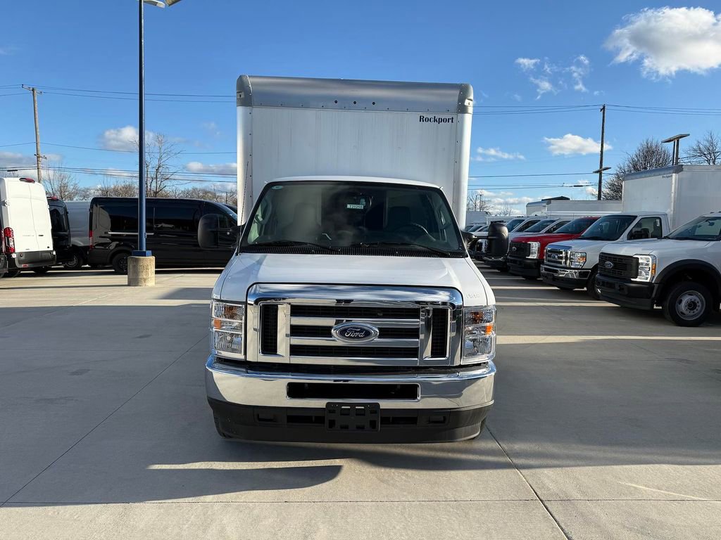 New 2025 Ford E-450 and Econoline 450 Super Duty w/ Power Equipment Group RWD image 9