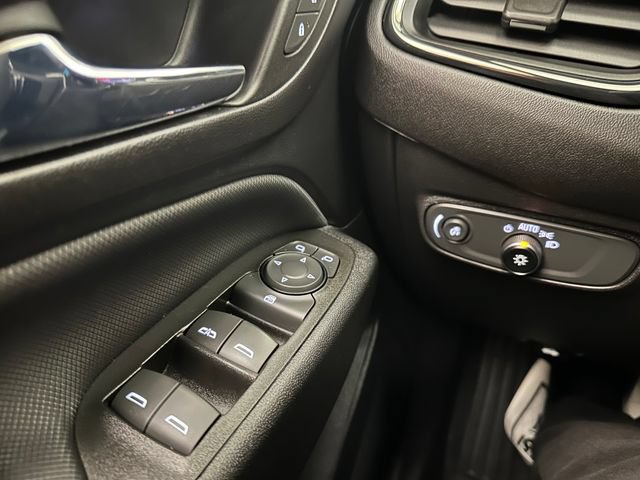 Used 2023 Chevrolet Equinox RS w/ LPO, Floor Liner Package FWD image 49