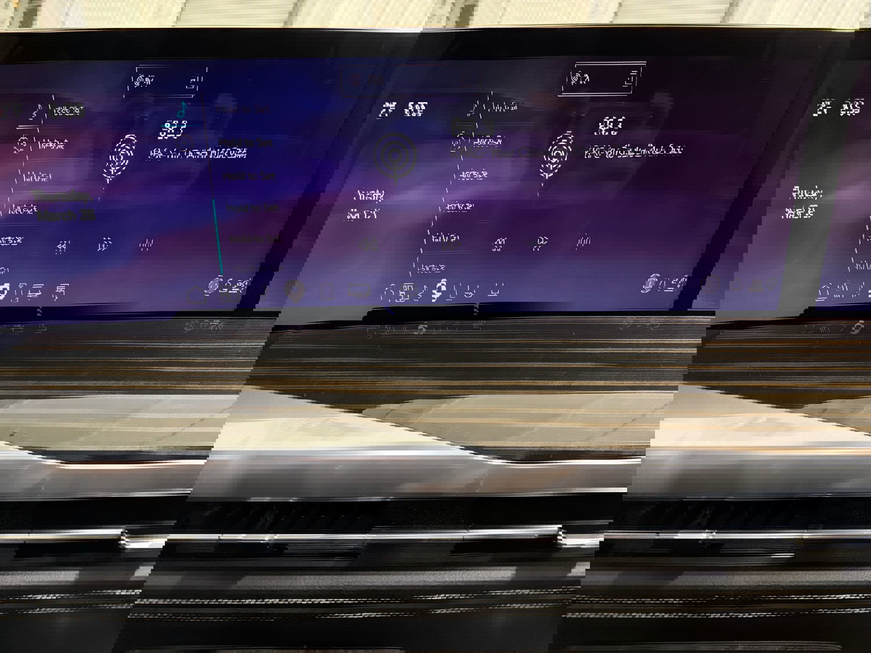 Used 2025 Cadillac Escalade Premium Luxury image 17