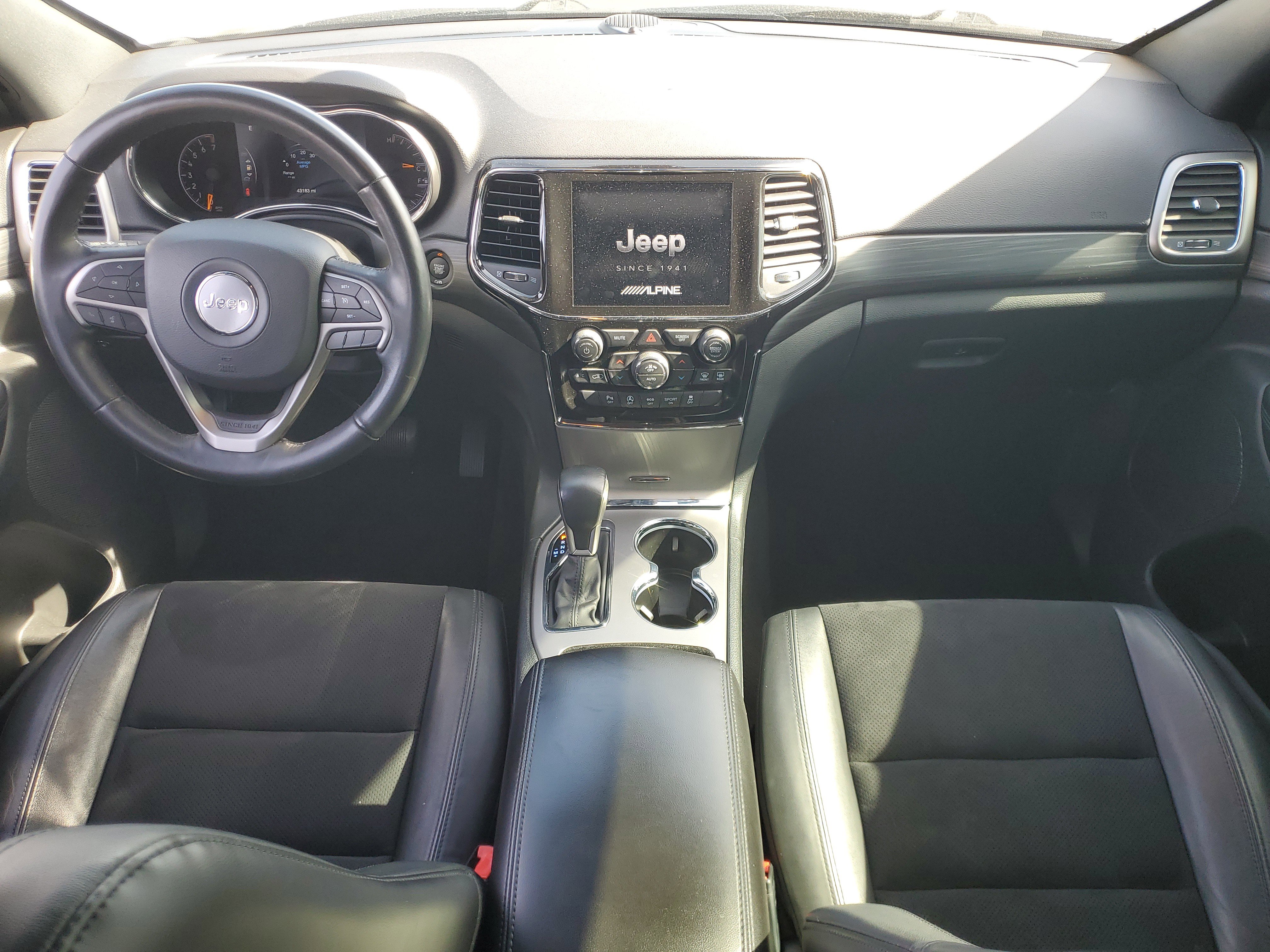 Used 2022 Jeep Grand Cherokee Laredo X image 16