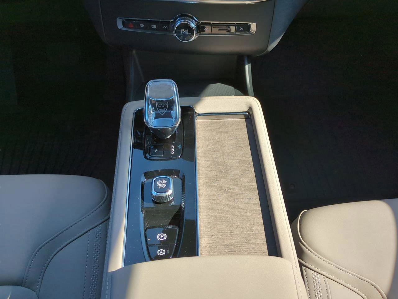 New 2026 Volvo XC90 B6 Plus image 21