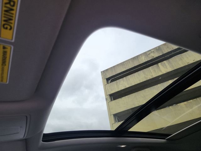 Used 2025 Acura MDX FWD image 18