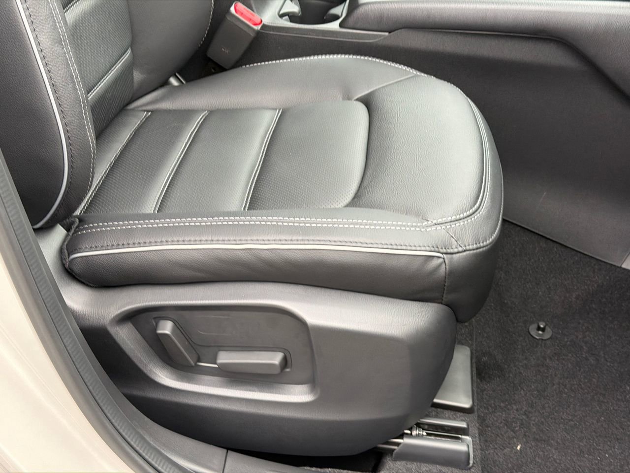 New 2025 MAZDA CX-5 AWD 2.5 S w/ Select Package image 9