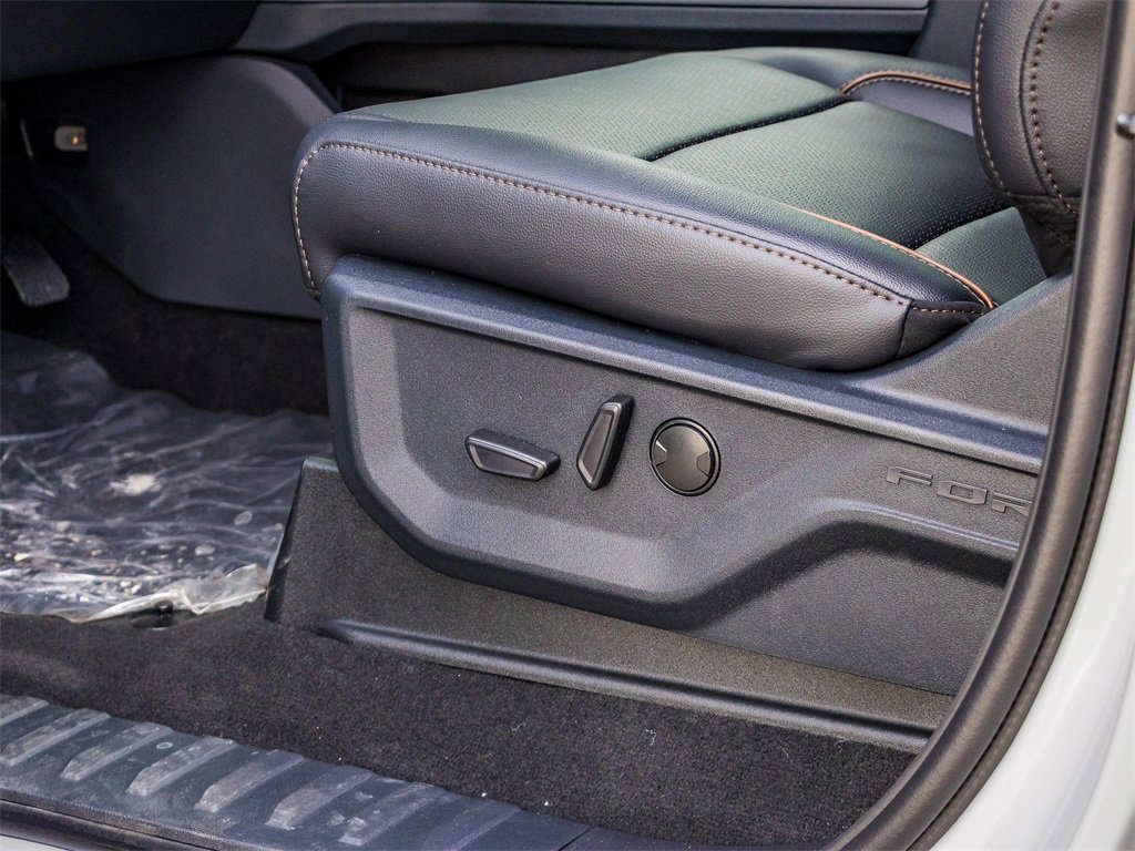 New 2026 Ford F250 Lariat image 26