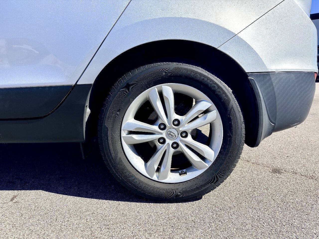 Used 2013 Hyundai Tucson GLS FWD image 38