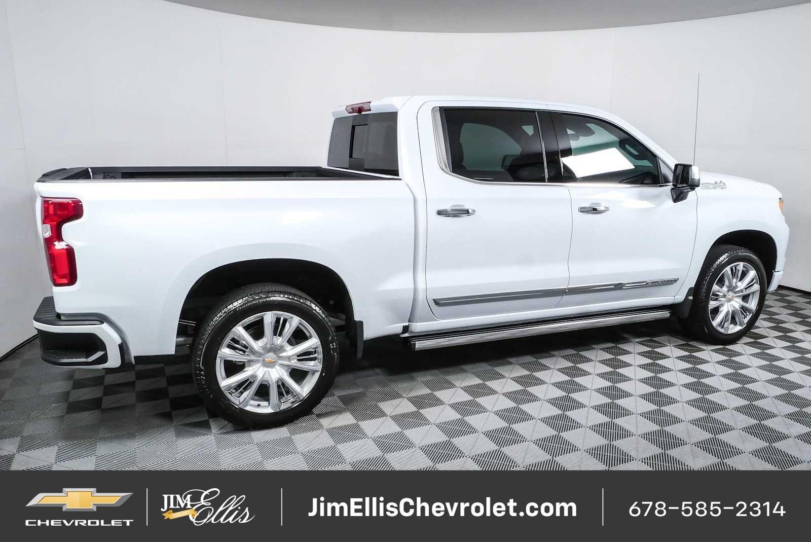 New 2026 Chevrolet Silverado 1500 High Country AWD/4WD image 2