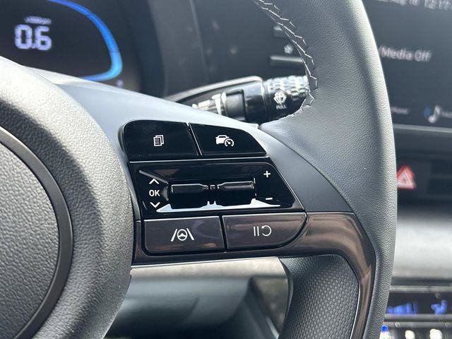 New 2026 Hyundai Elantra SEL Sport FWD image 9