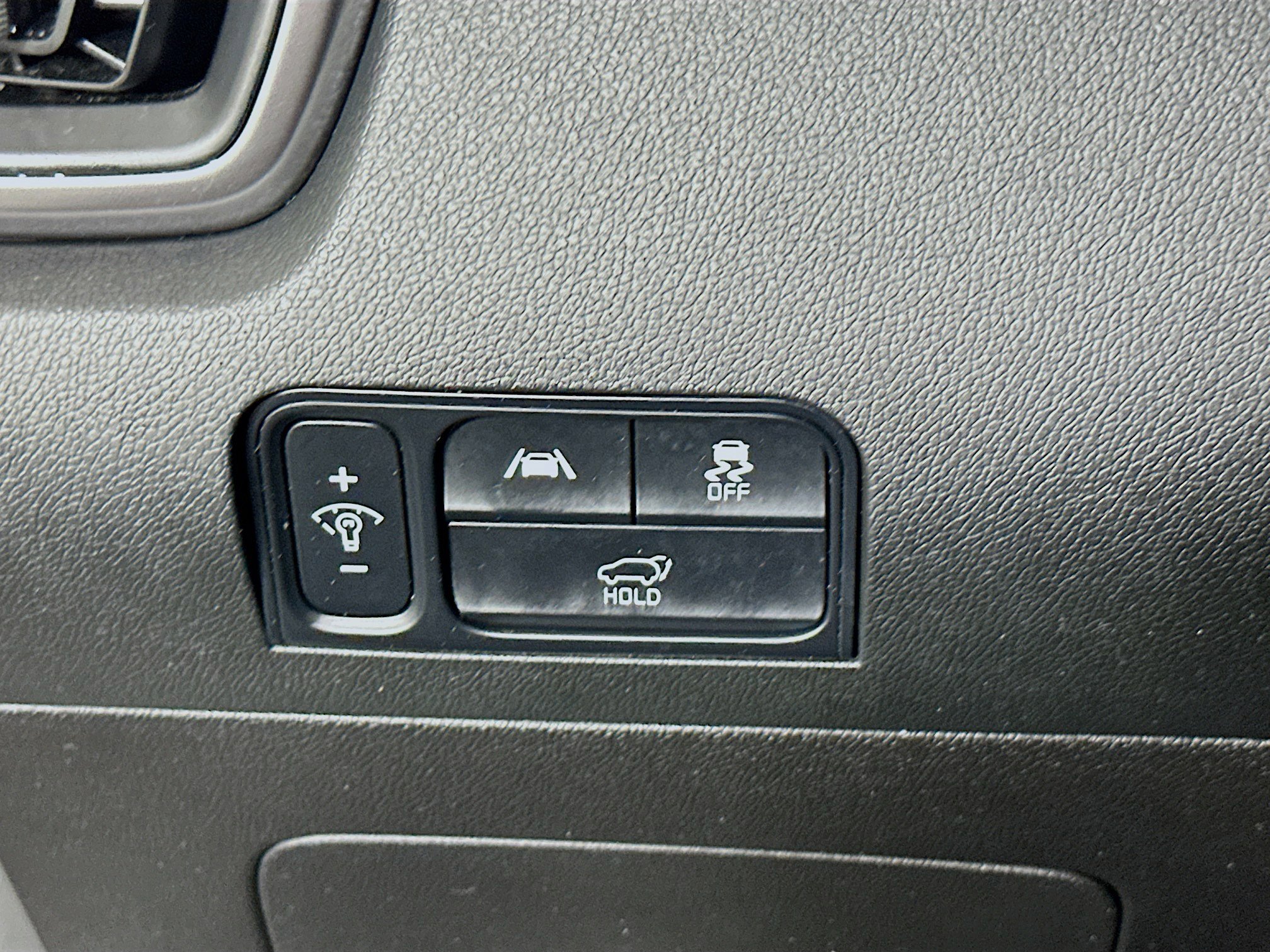 Used 2023 Kia Sorento EX image 16