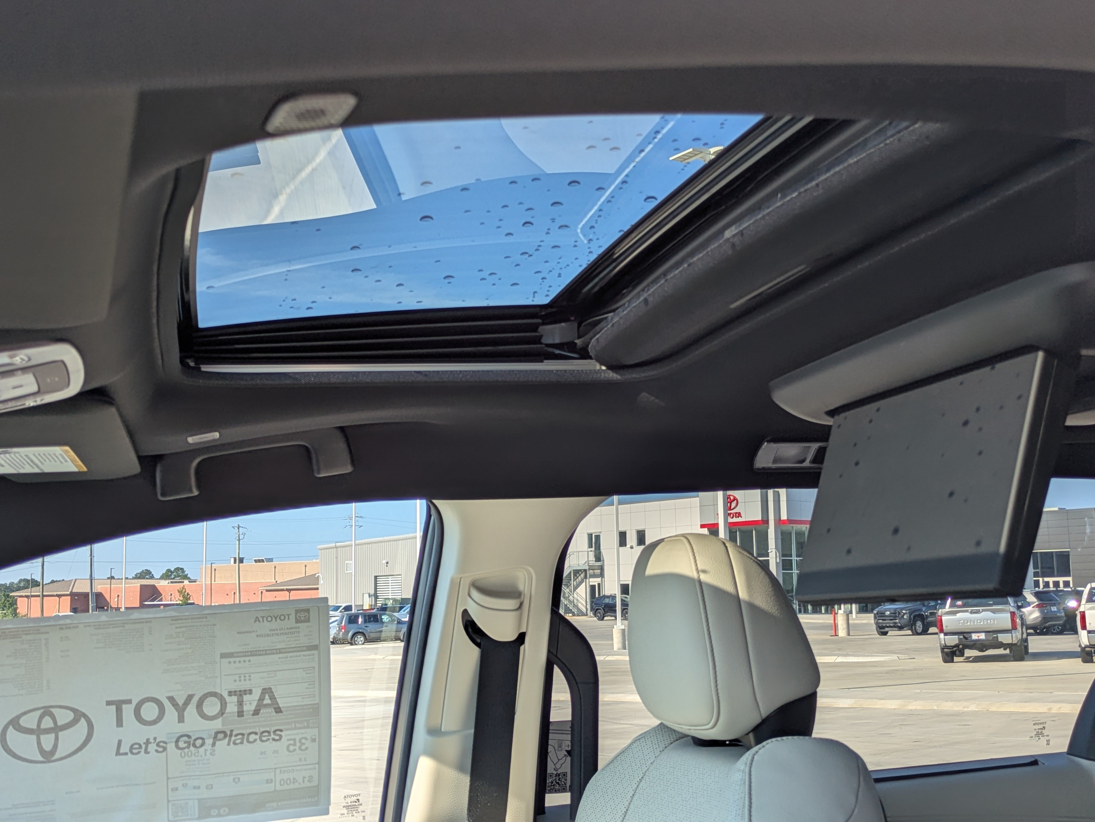 New 2026 Toyota Sienna Limited AWD/4WD image 12