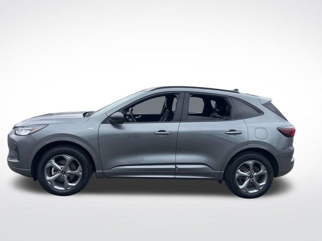 Used 2024 Ford Escape ST-Line image 2