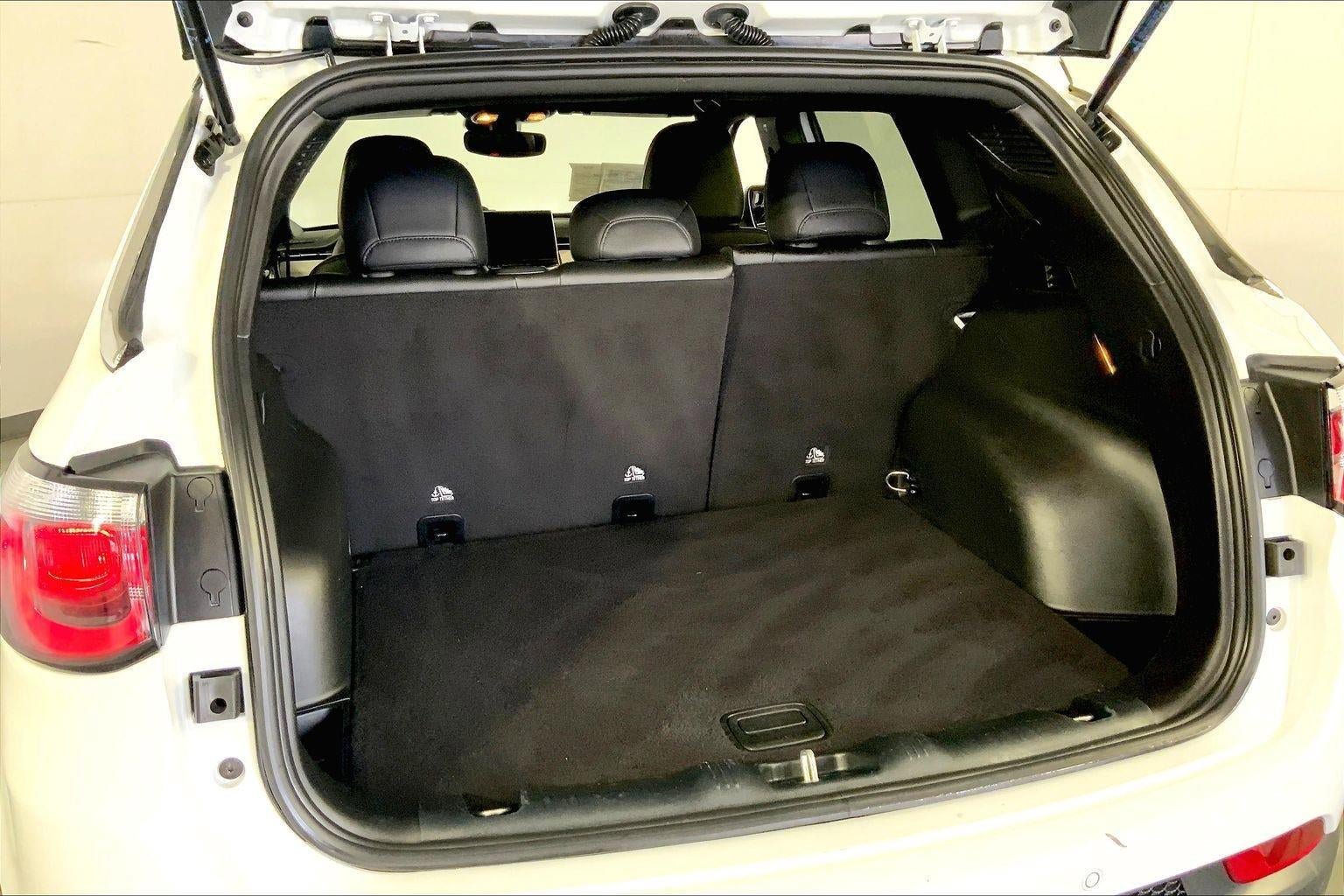 Used 2025 Jeep Compass Limited image 4