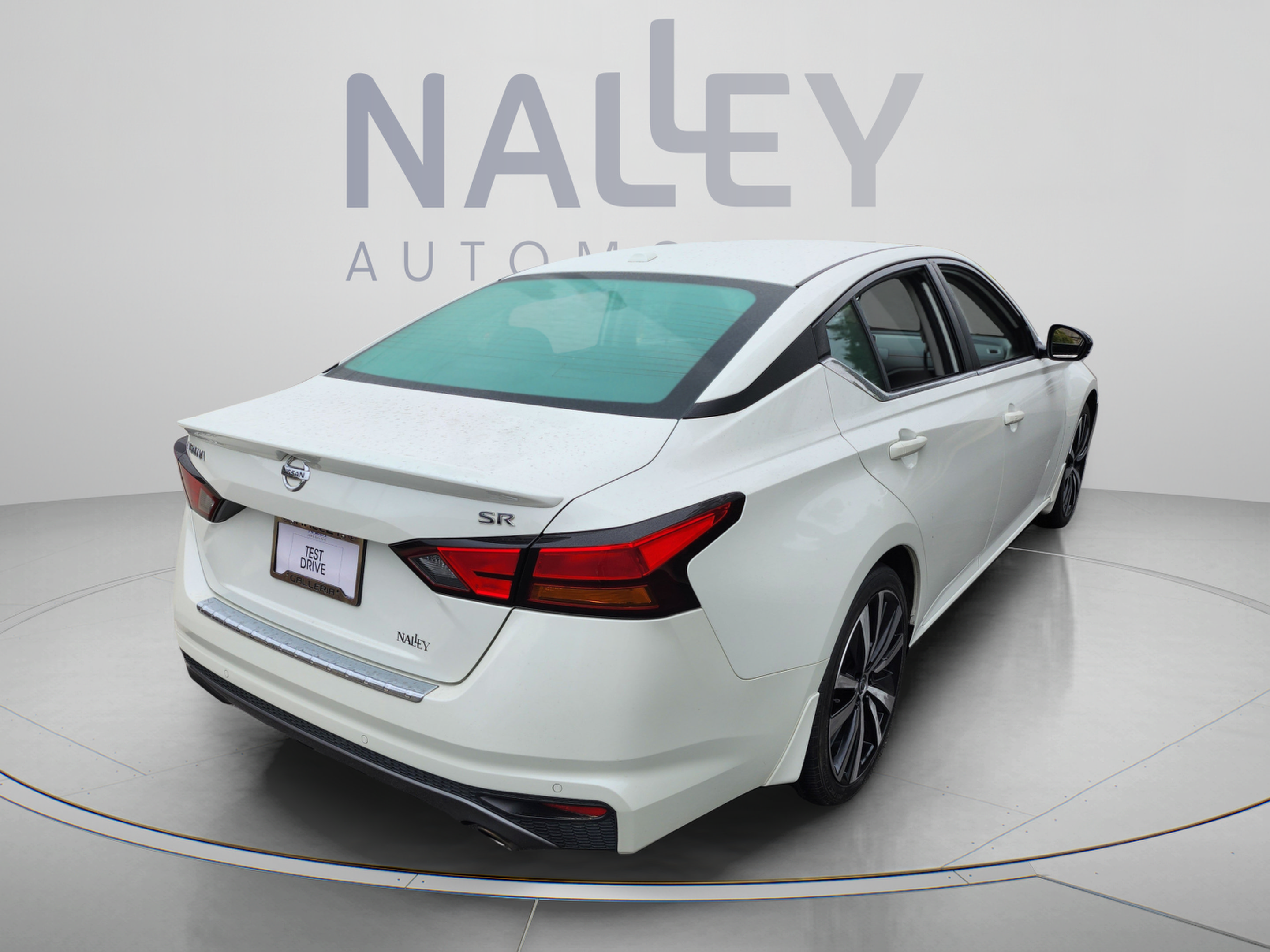 Used 2021 Nissan Altima 2.5 SR w/ SR Premium Package FWD image 5
