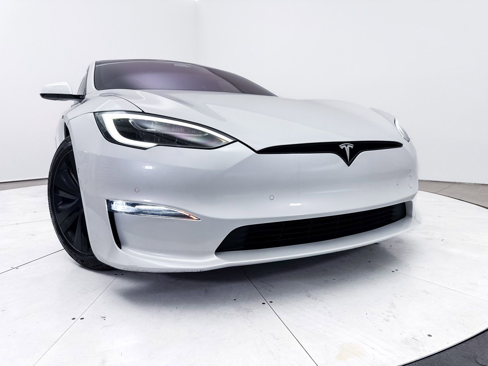 Used 2021 Tesla Model S Plaid AWD/4WD image 7
