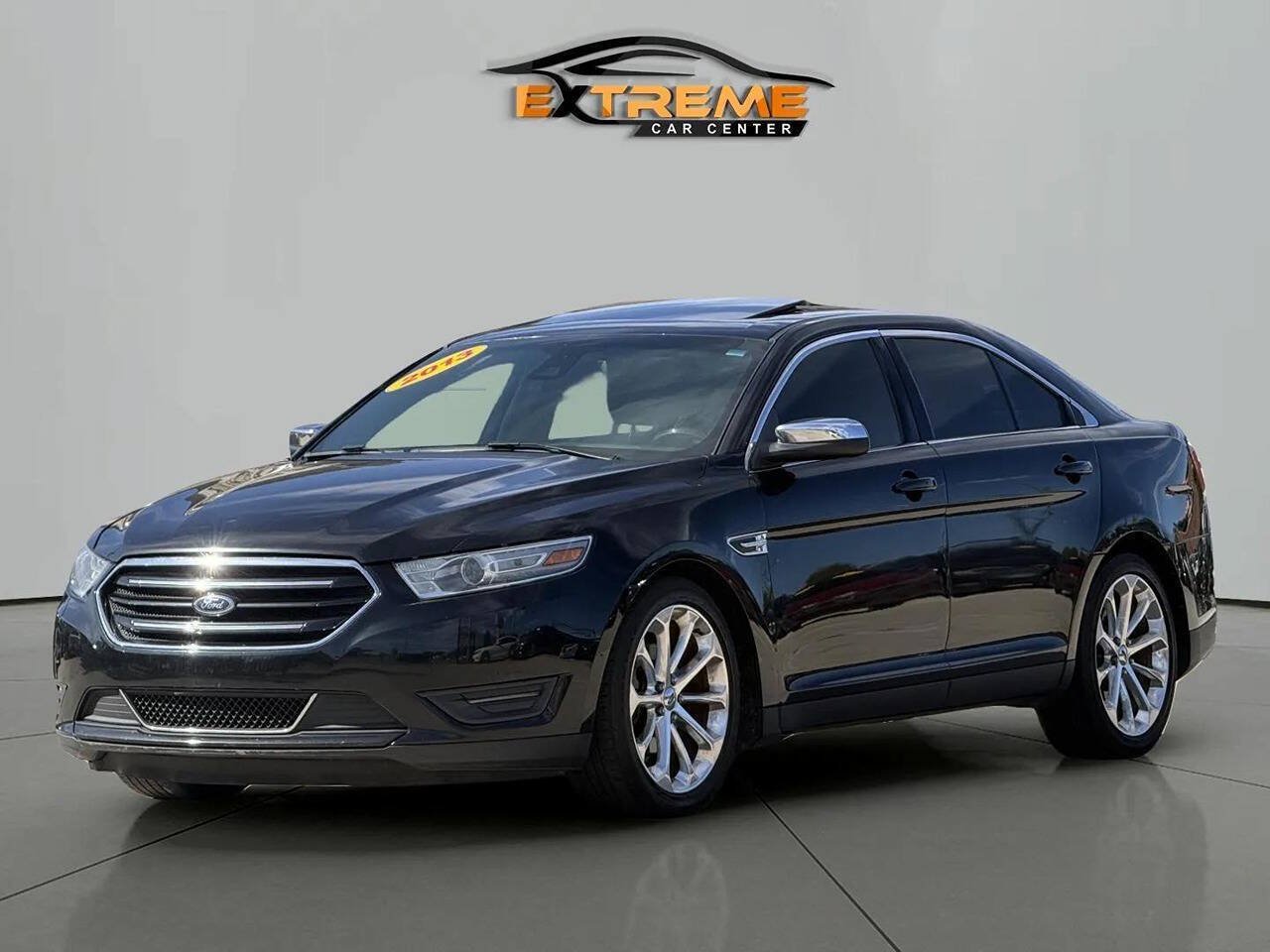 Used 2013 Ford Taurus Limited FWD image 1