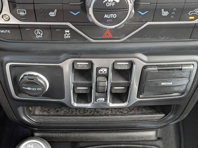 Certified 2018 Jeep Wrangler Unlimited Sahara w/ Cold Weather Group AWD/4WD image 21