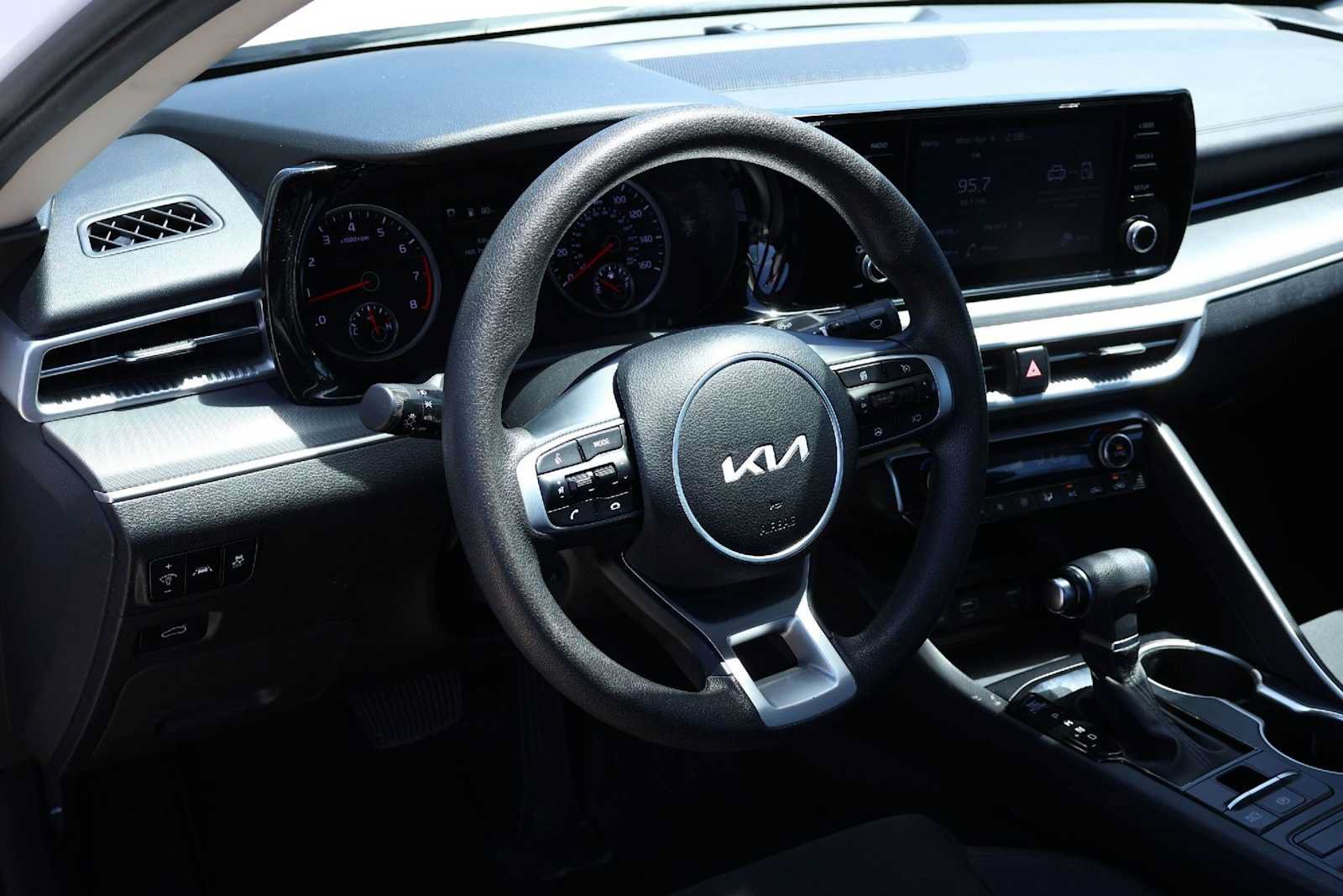 Used 2023 Kia K5 LXS FWD image 2