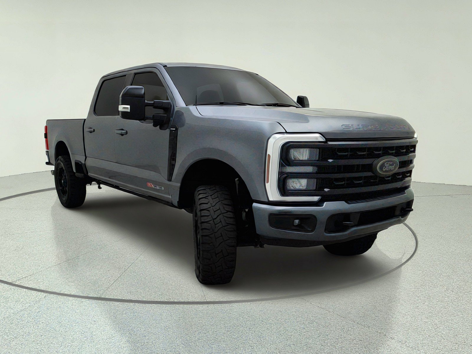 Used 2024 Ford F250 Lariat w/ Black Appearance Package AWD/4WD image 4