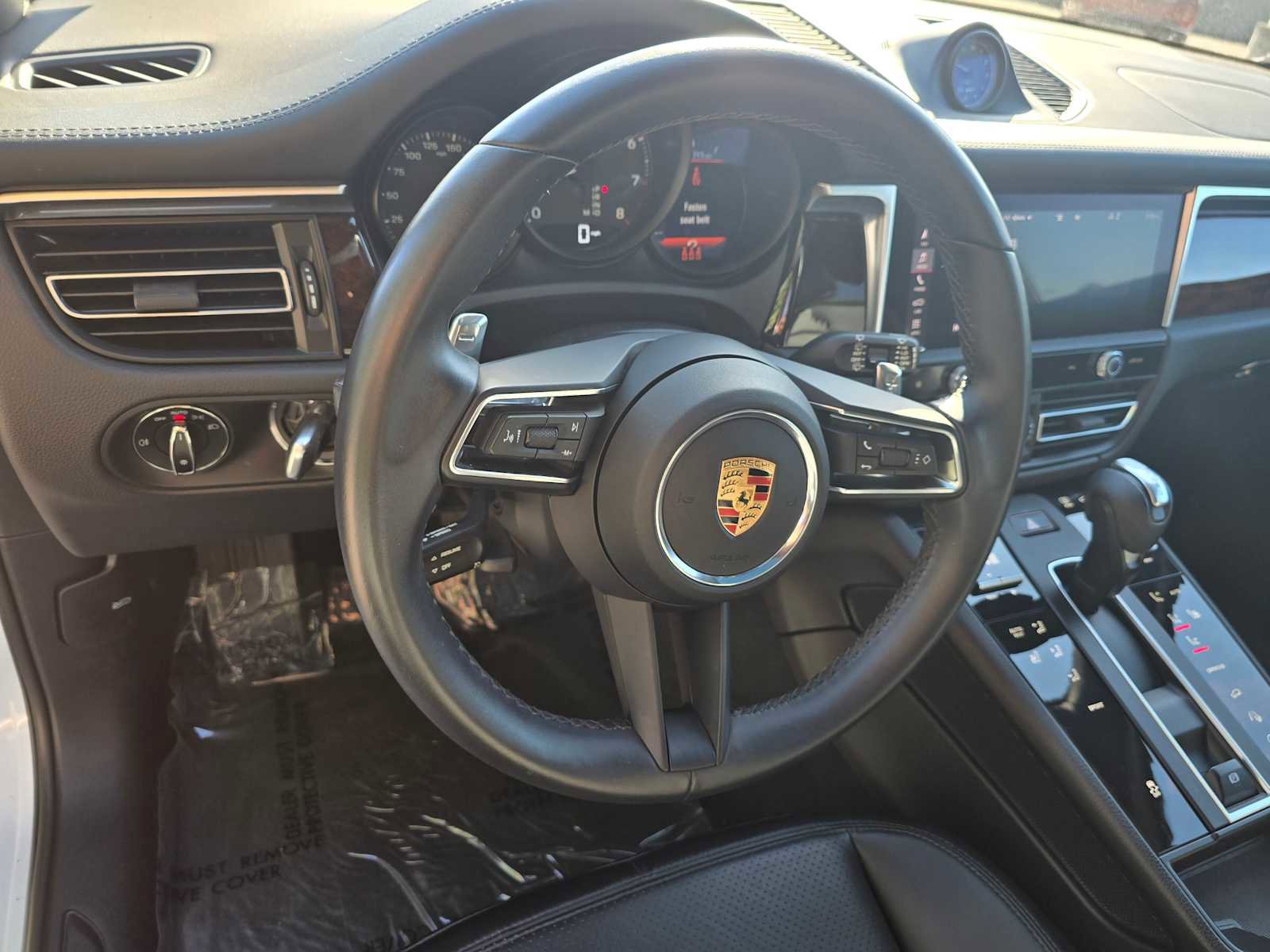 Used 2022 Porsche Macan image 26