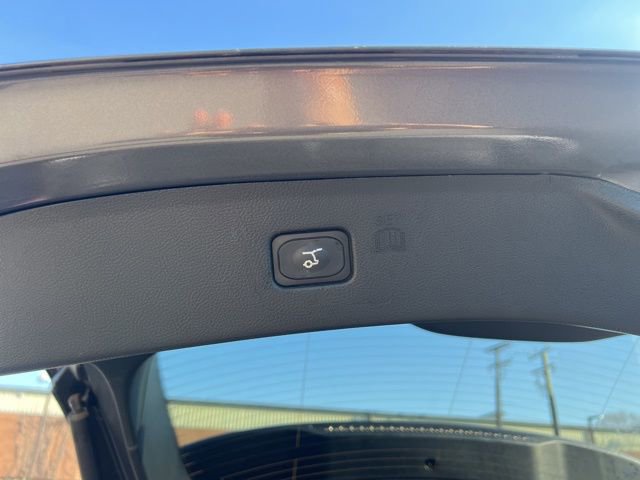 Used 2023 Ford Edge SEL w/ Convenience Package image 16