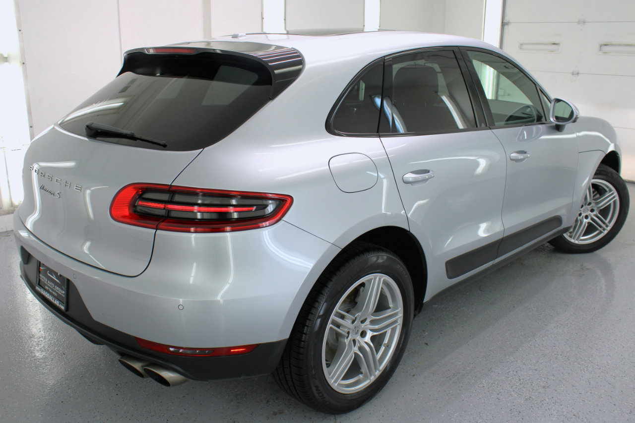 Used 2017 Porsche Macan S image 30