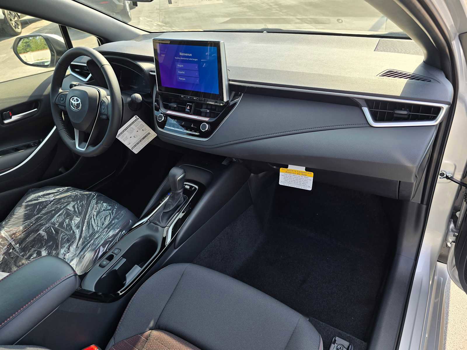 Certified 2025 Toyota Corolla SE w/ SE Premium Package image 12