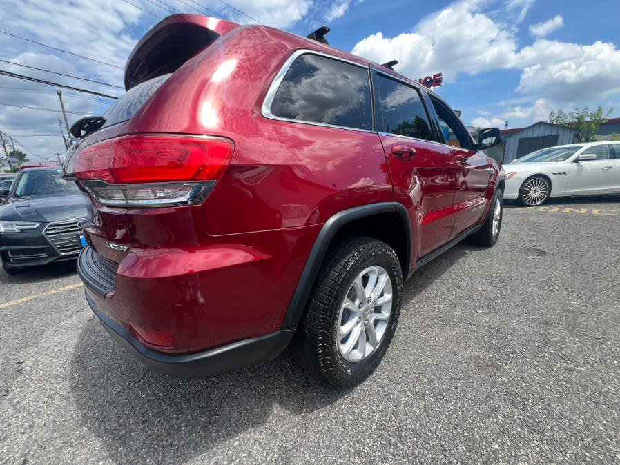 Used 2014 Jeep Grand Cherokee Laredo w/ 18" Wheel & 8.4" Radio Group AWD/4WD image 4