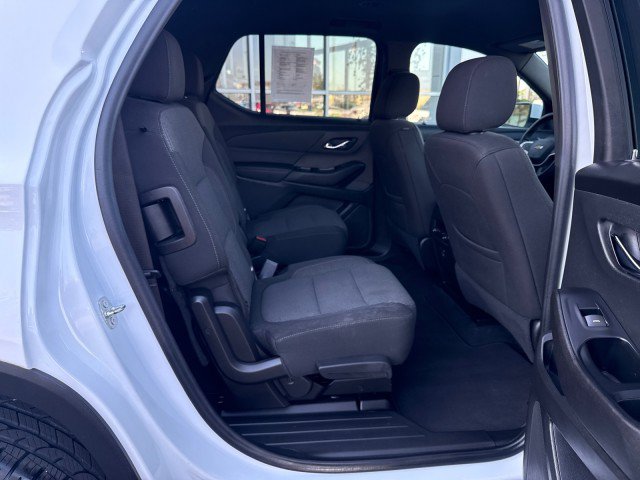 Used 2023 Chevrolet Traverse LT FWD image 27