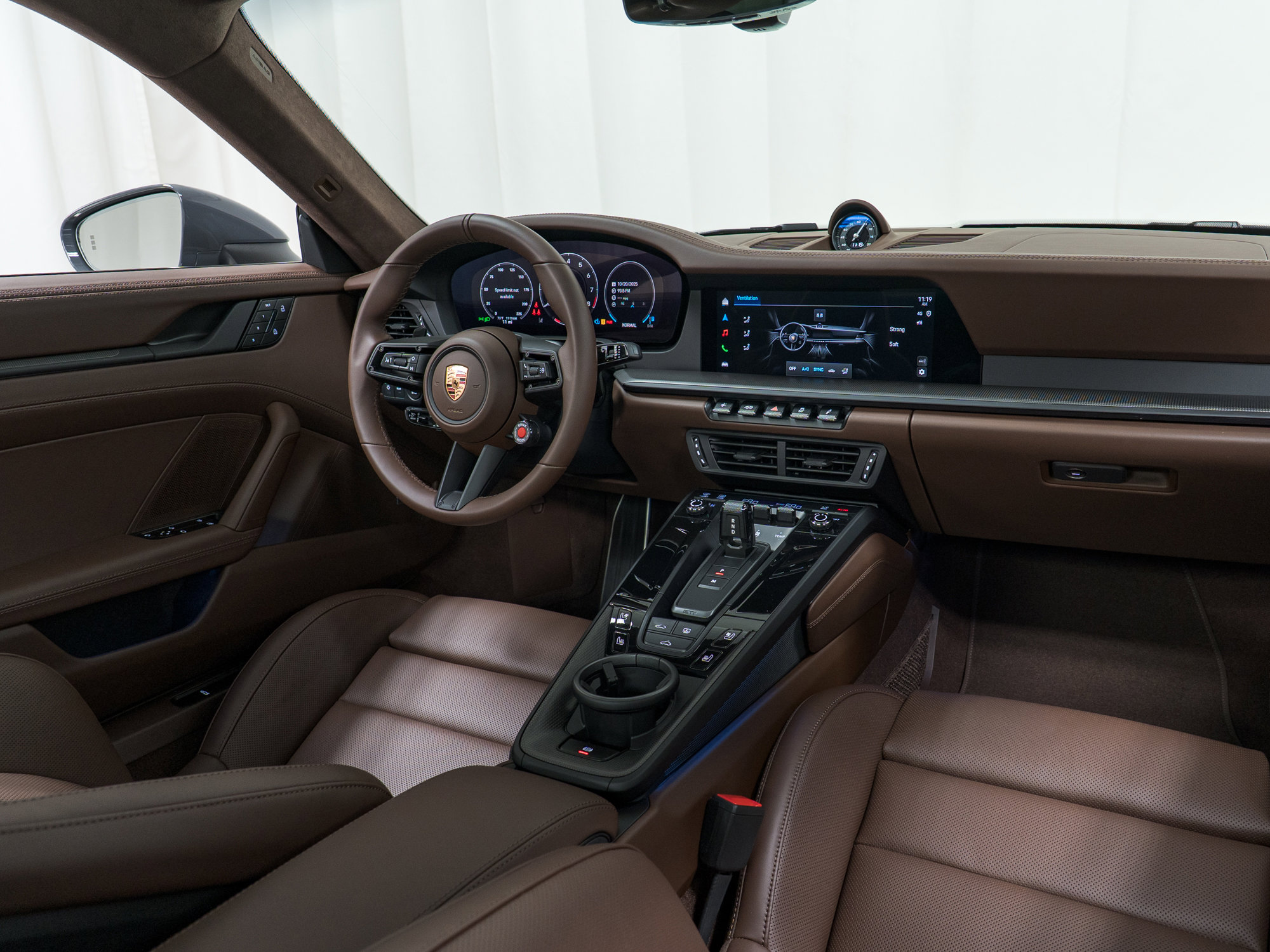Used 2026 Porsche 911 Carrera 4 GTS image 21