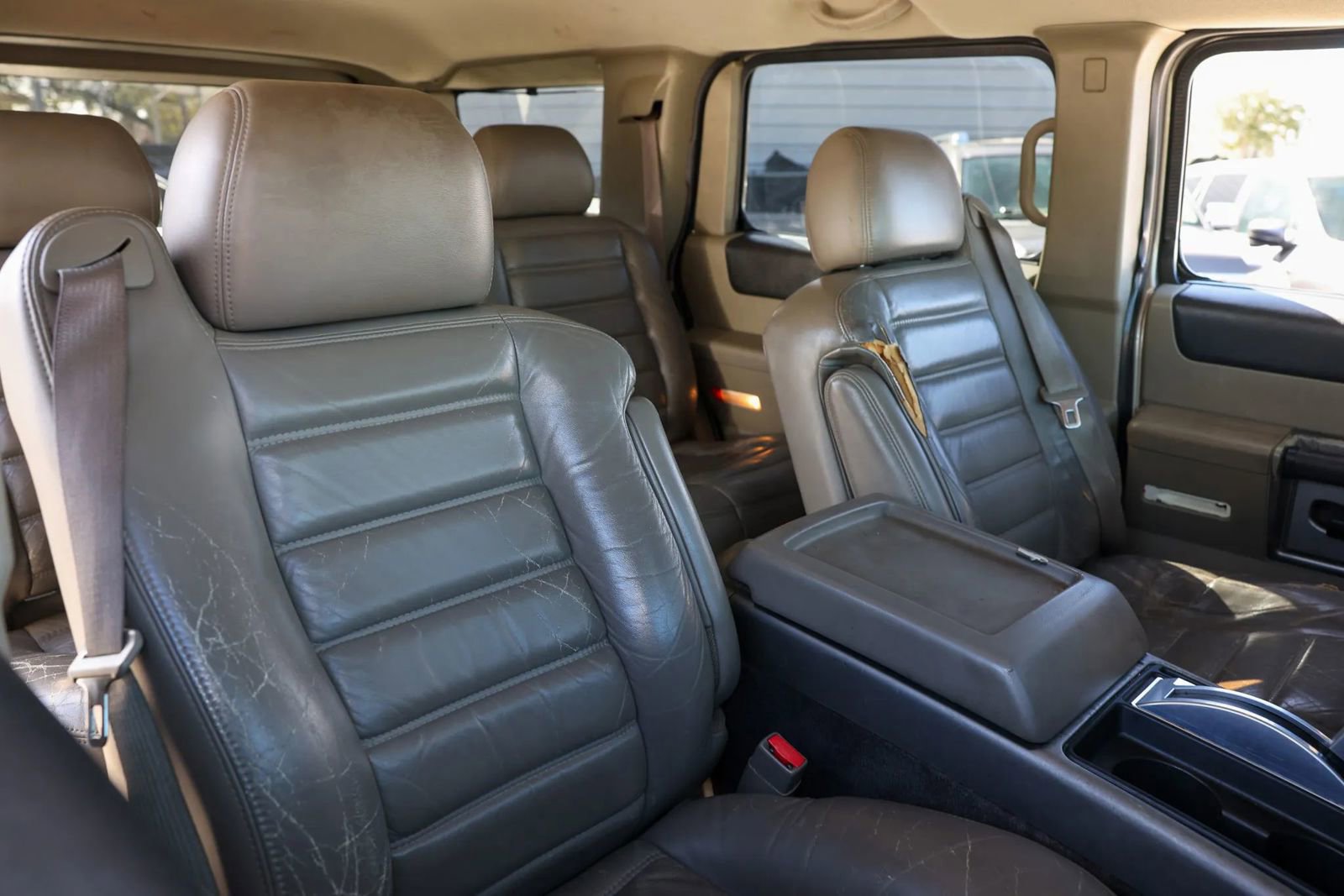 Used 2003 HUMMER H2 w/ Preferred Equipment Group image 17