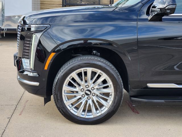 Used 2025 Cadillac Escalade ESV Premium Luxury w/ LPO, Floor Liner Package AWD/4WD image 15