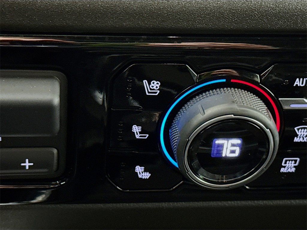 Used 2024 Chevrolet Silverado 3500 LTZ w/ LTZ Convenience Package image 12