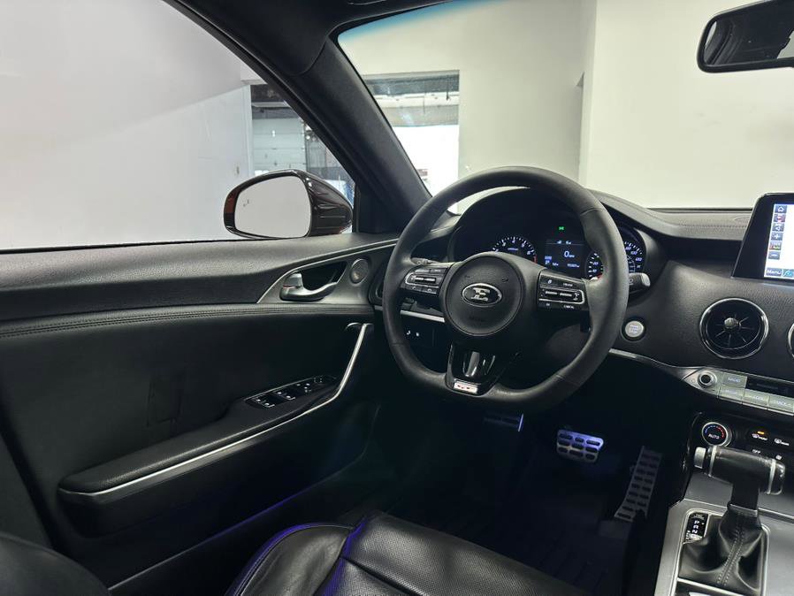 Used 2019 Kia Stinger GTS image 42